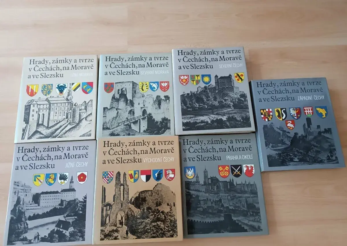 Hrady, zámky a tvrze v Čechách na Moravě a ve Slezku