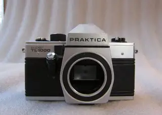 Praktica super TL 1000 PO CELKOVÉM SERVISU