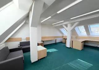 Pronájem kancelářských prostor 65 m² Hlávková