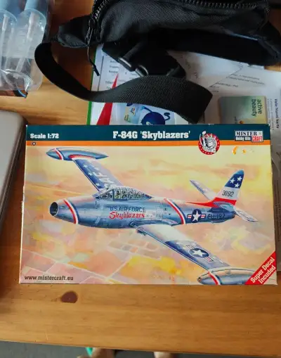 Plastikový model Republic F-84G 'Skyblazers' 1:72 (MisterC