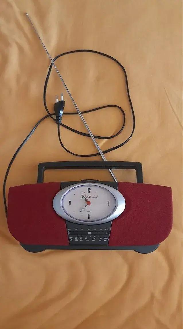 RÁDIO BUDÍK RETRO, RÁDIO S VĚTŠÍM REPRODUKTOREM A MINI RÁDIO