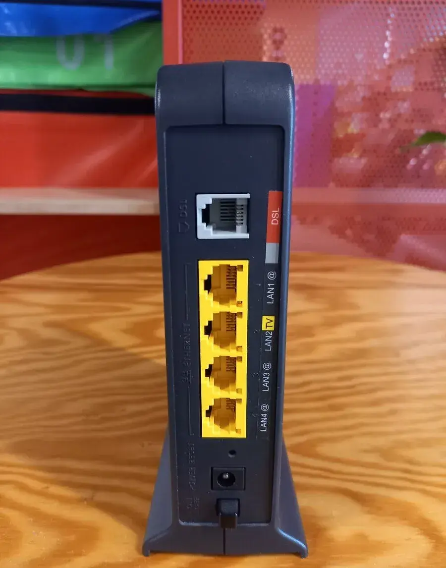 Modem Zyxel P-660HN-TxA