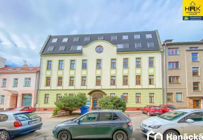 Pronájem kanceláře 21 m2, ulice Jungmannova, Olomouc