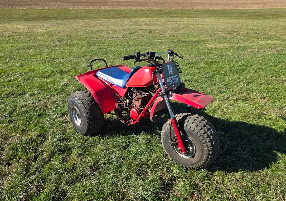TŘÍKOLKA HONDA ATC 250