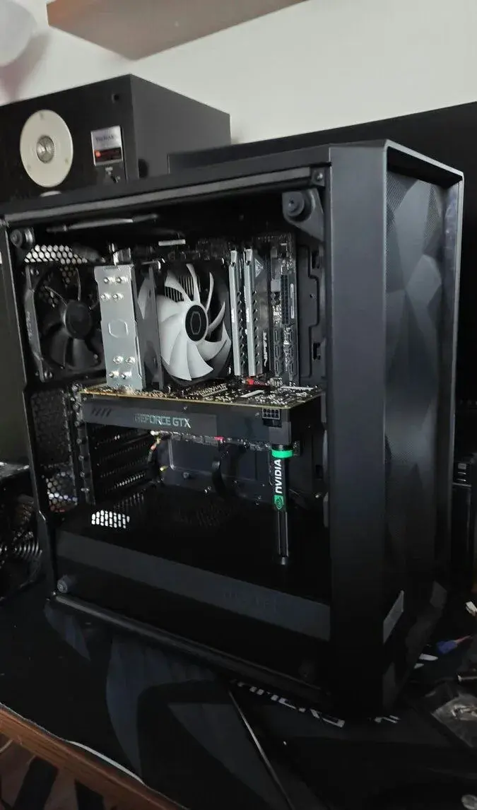 I7 6700/16.gb ddr4/ GTX 1070/ M2 500gb/ 600w/w11pro