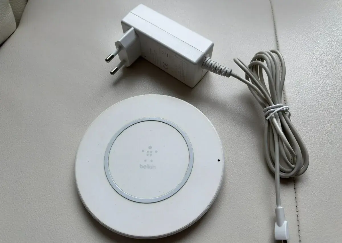 Bezdrátová nabíječka Belkin BOOST↑UP 7.5W