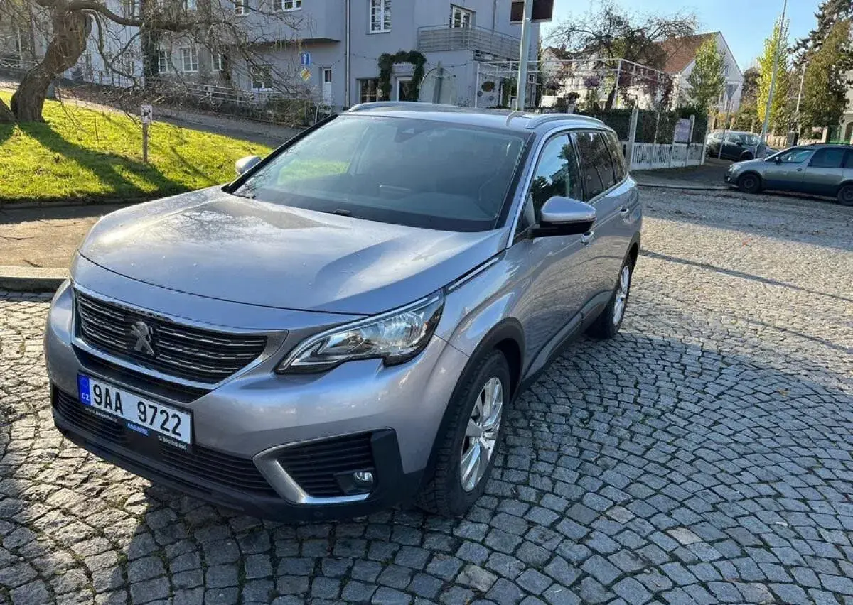 Peugeot 5008 – 2019, 195 000 km
