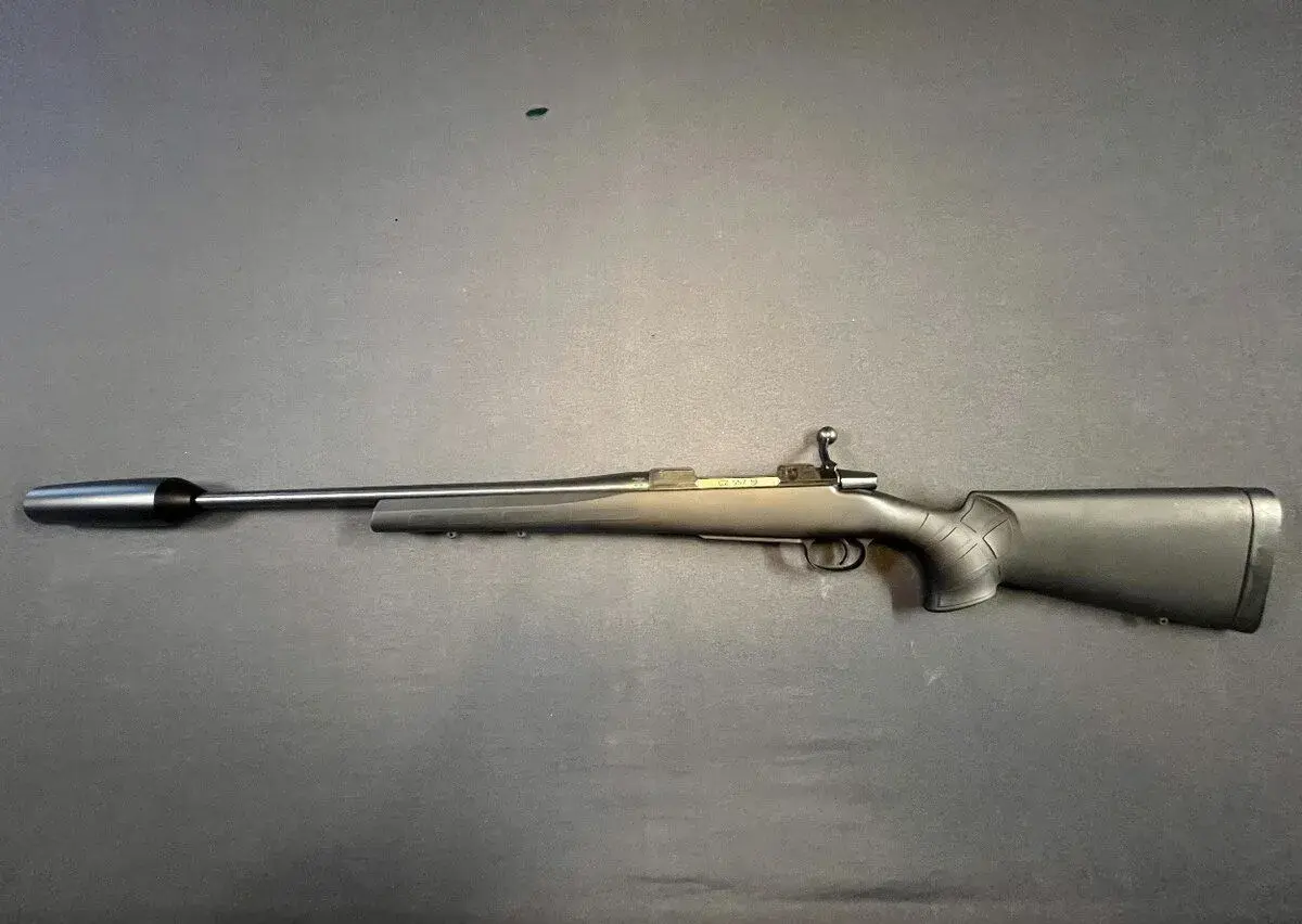 Kulovnice CZ 557, tlumič Freyr Devik