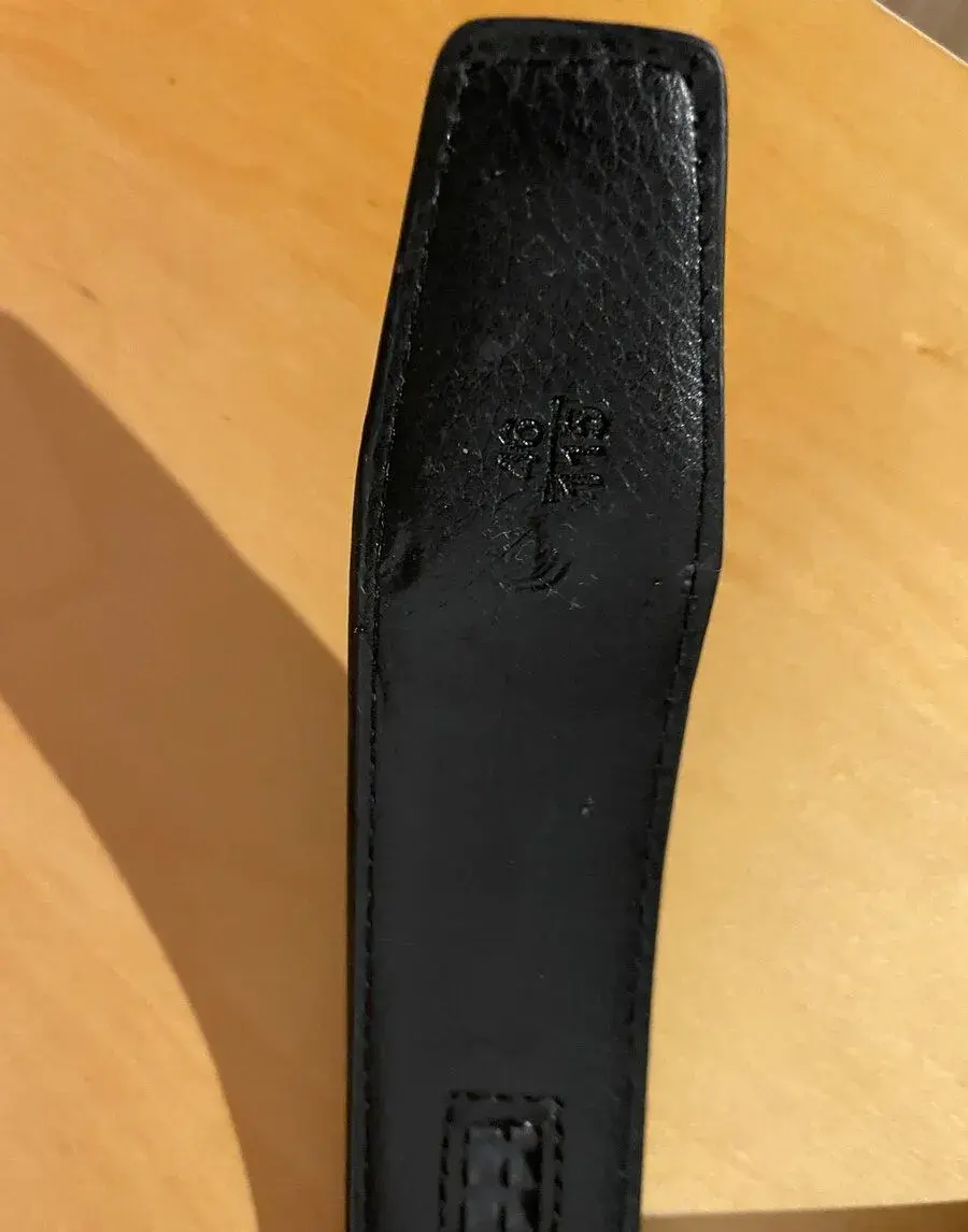 Tommy Hilfiger pánský černý pásek – 115 cm