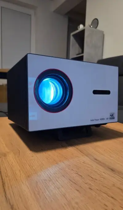 4K projektor Top Stav