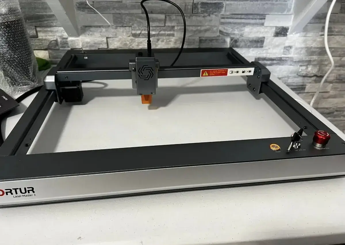 Ortur Laser Master 3 – nová laserová gravírka a rezačka
