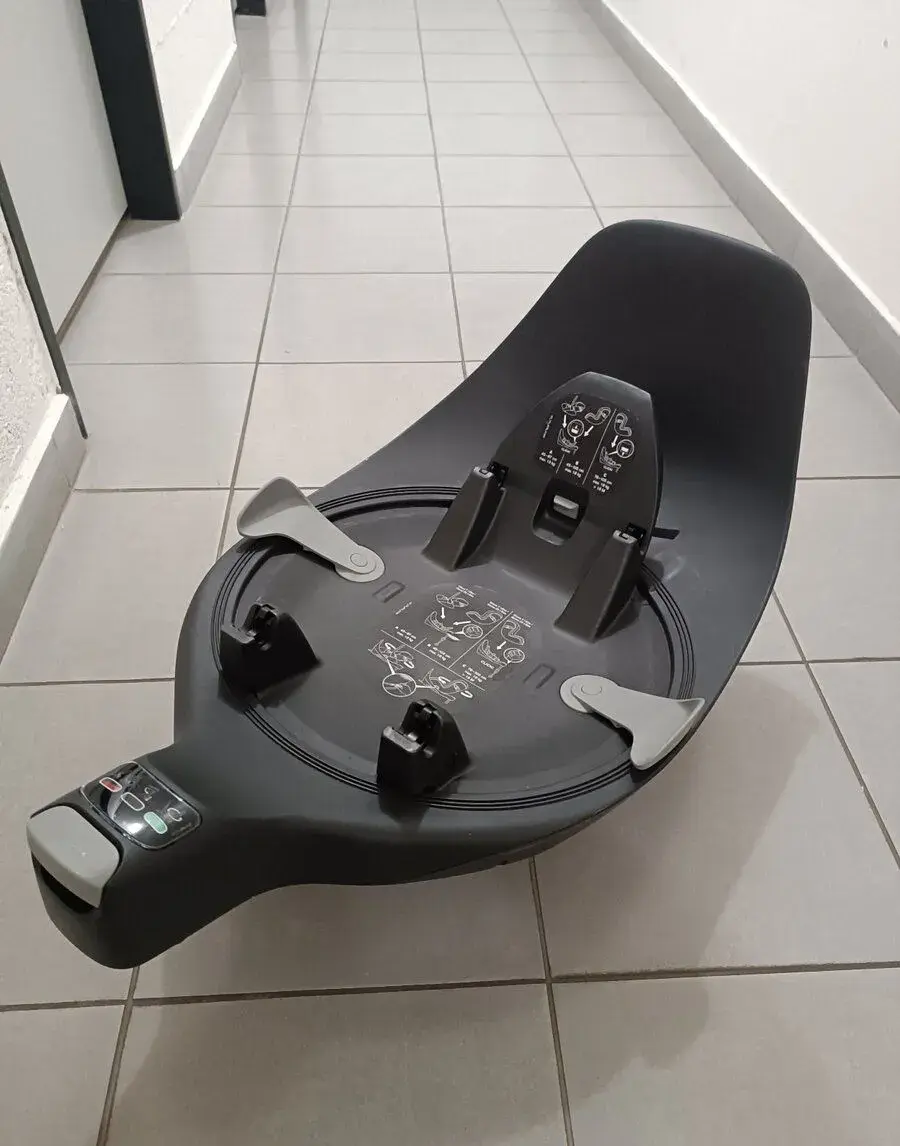 Isofixová základna CYBEX Base T (Model 2024)