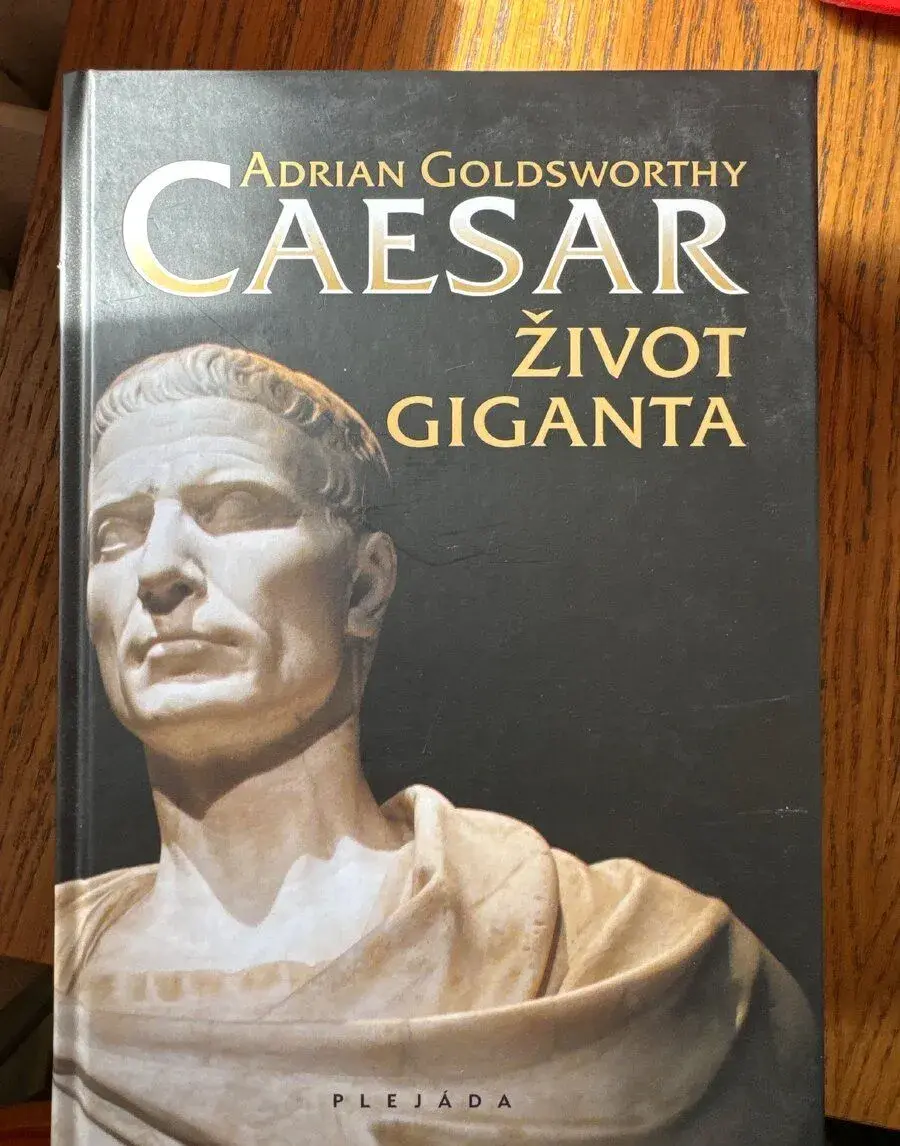 Caesar život giganta