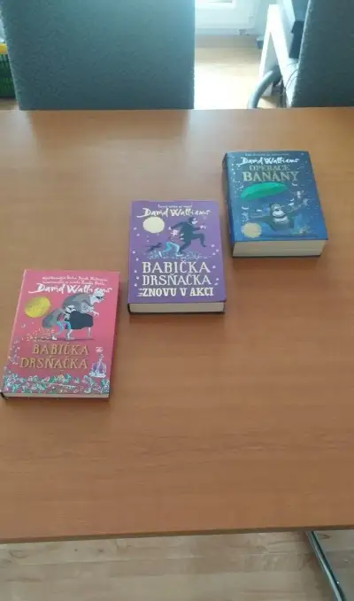 3x kniha Babička drsňačka 10-12 let