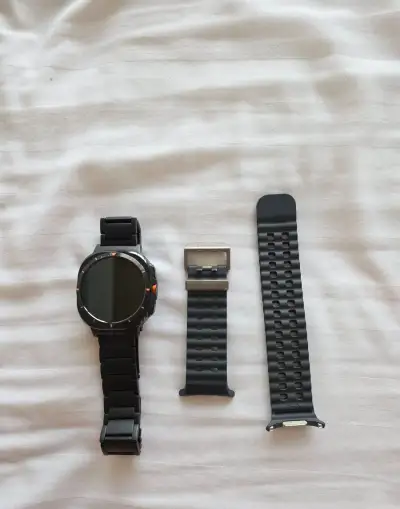 Samsung Galaxy Watch Ultra 2025 + řemínek