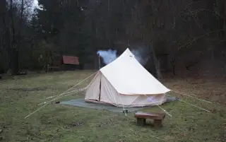 Půjč si glampingový stan a zažij kempování jinak