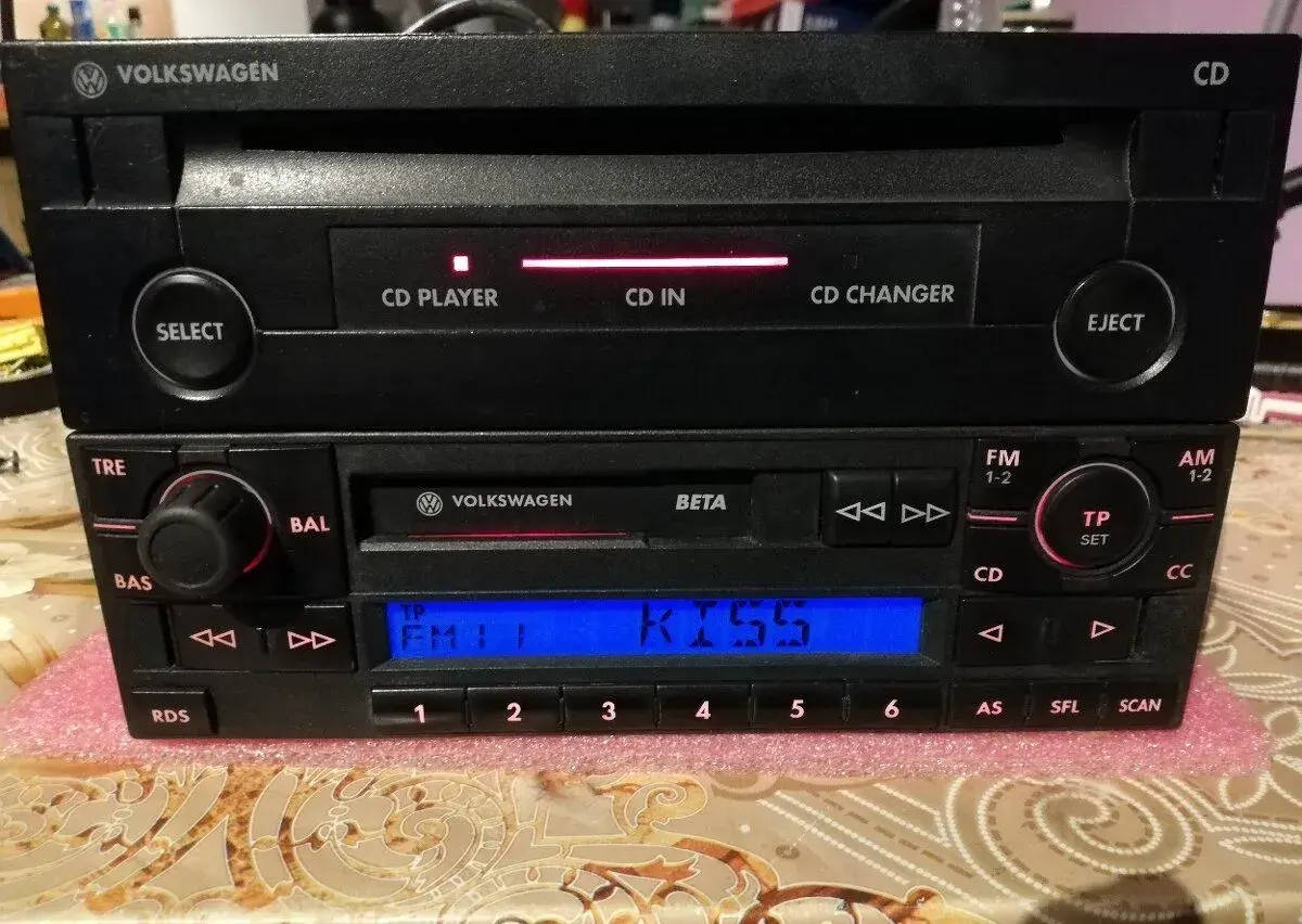 Originální autorádio VW BETA 5 + VW CD přehrávač