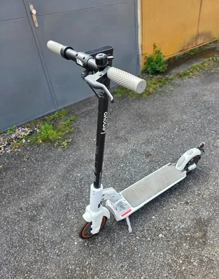 Elektrická koloběžka Lenovo Electric Scooter M2 White