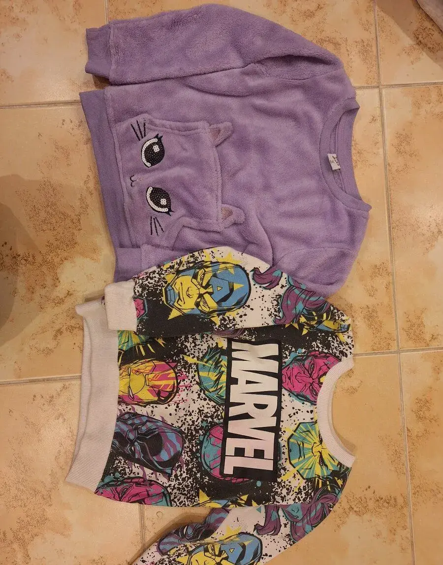 3 mikiny vel. 110