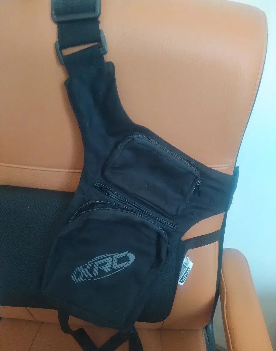 XRC kapsa na stehno Amarant