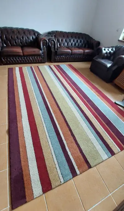 Velký moderní koberec 200 × 290 cm – snadná údržba