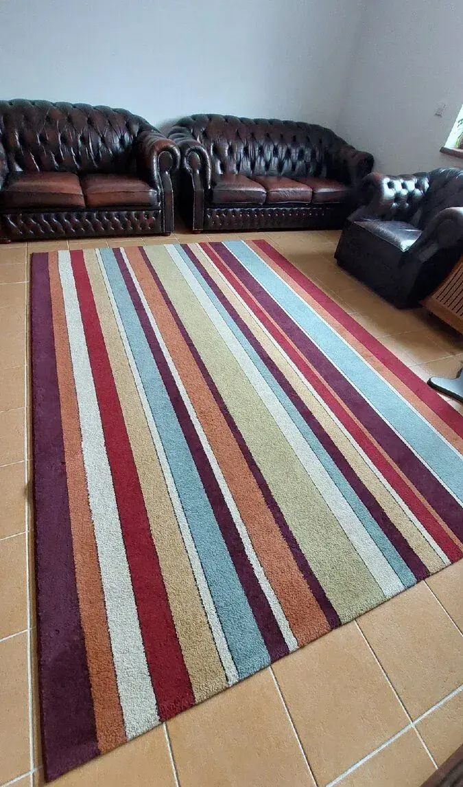 Velký moderní koberec 200 × 290 cm – snadná údržba