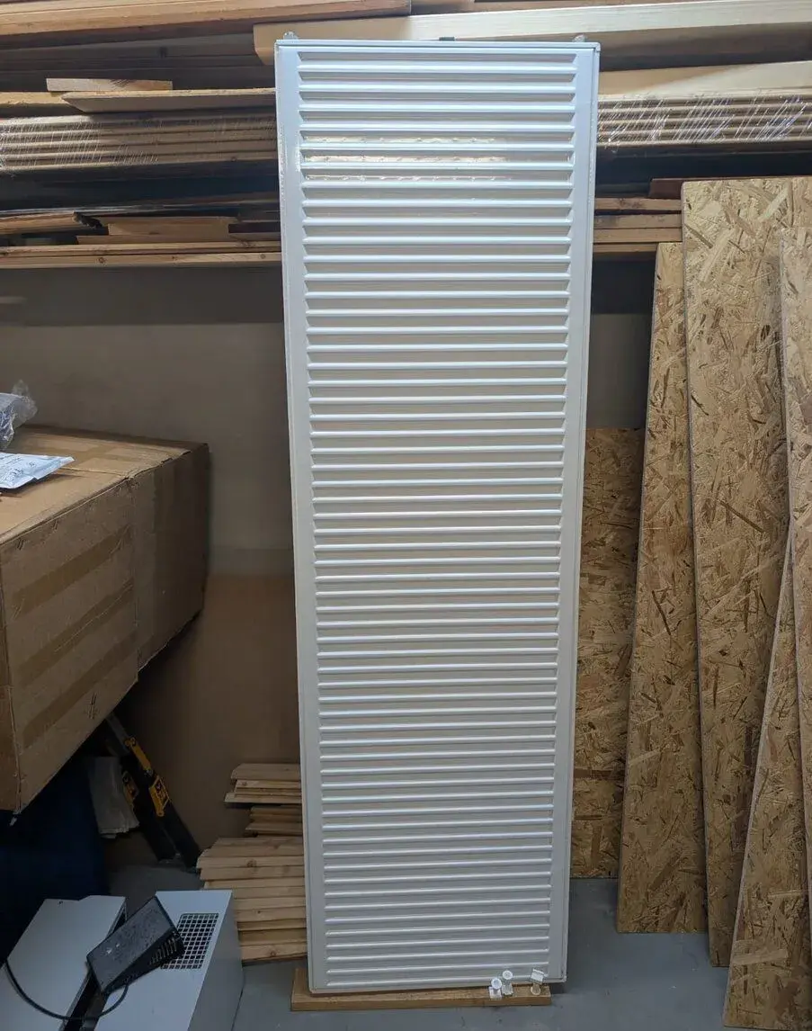 2x deskový radiátor KORADO – 600×2000 a 500×1200