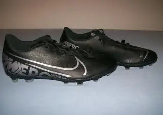 Kopačky NIKE MERCURIAL - č. 40