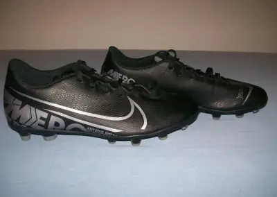 Kopačky NIKE MERCURIAL - č. 40