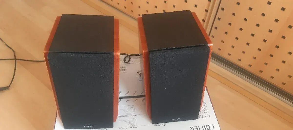 Edifier 1700 BT