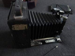 VINTÁGE SKLÁDACÍ FILMOVÁ KAMERA VOIGTLANDER