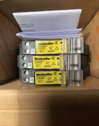 Relé s paticí Weldmuller RCH424024FG