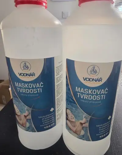 Maskovač tvrdosti vody do bazénu 1 l – 2× (Vodnář)