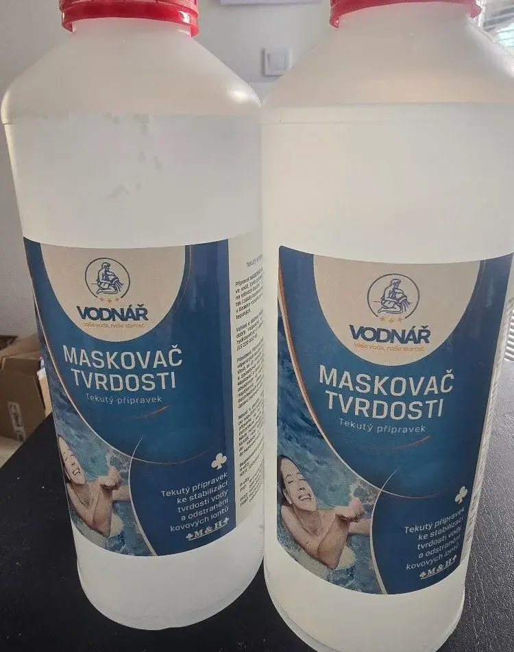 Maskovač tvrdosti vody do bazénu 1 l – 2× (Vodnář)