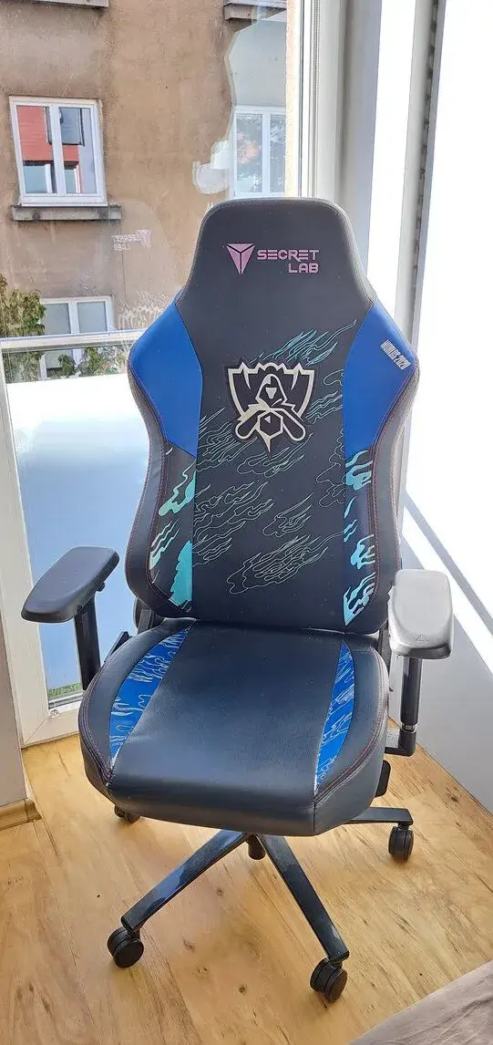 Herní židle Secretlab Titan– LOL World 2020 Edition