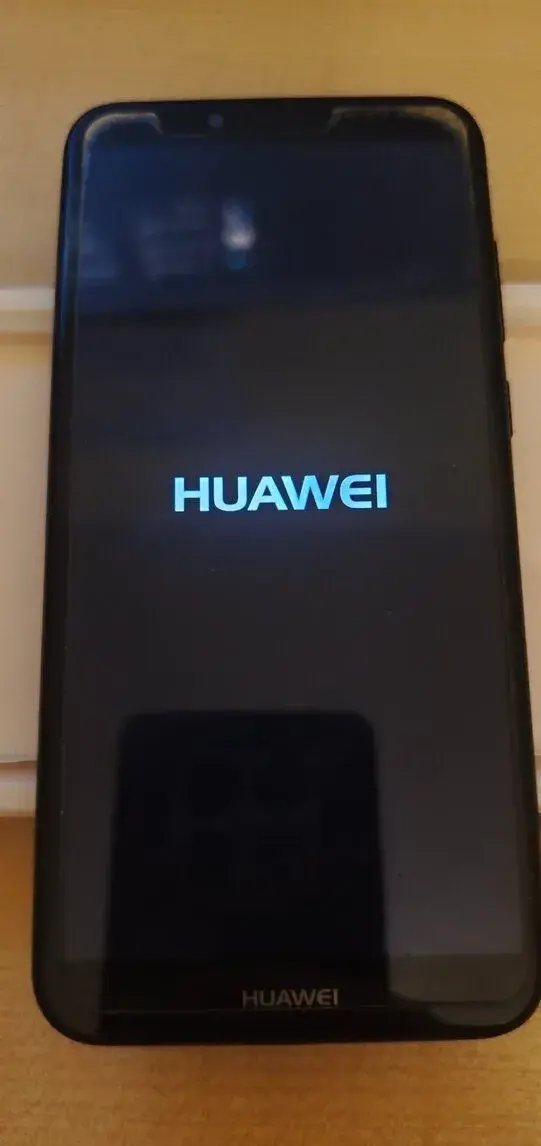 Huawei Y6 Prime 2018 – plně funkční, s krytem a ochranným sk