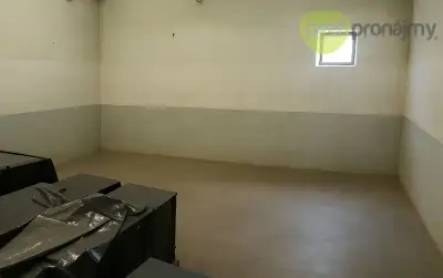 Pronájem skladového prostoru 128 m²