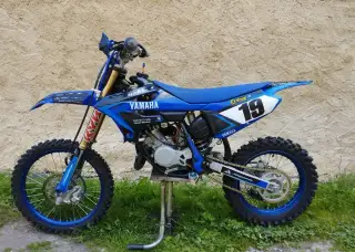 Yamaha YZ 85.