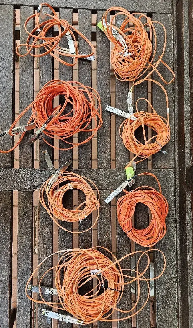 Opticky kabel ruzne delky s metalikou