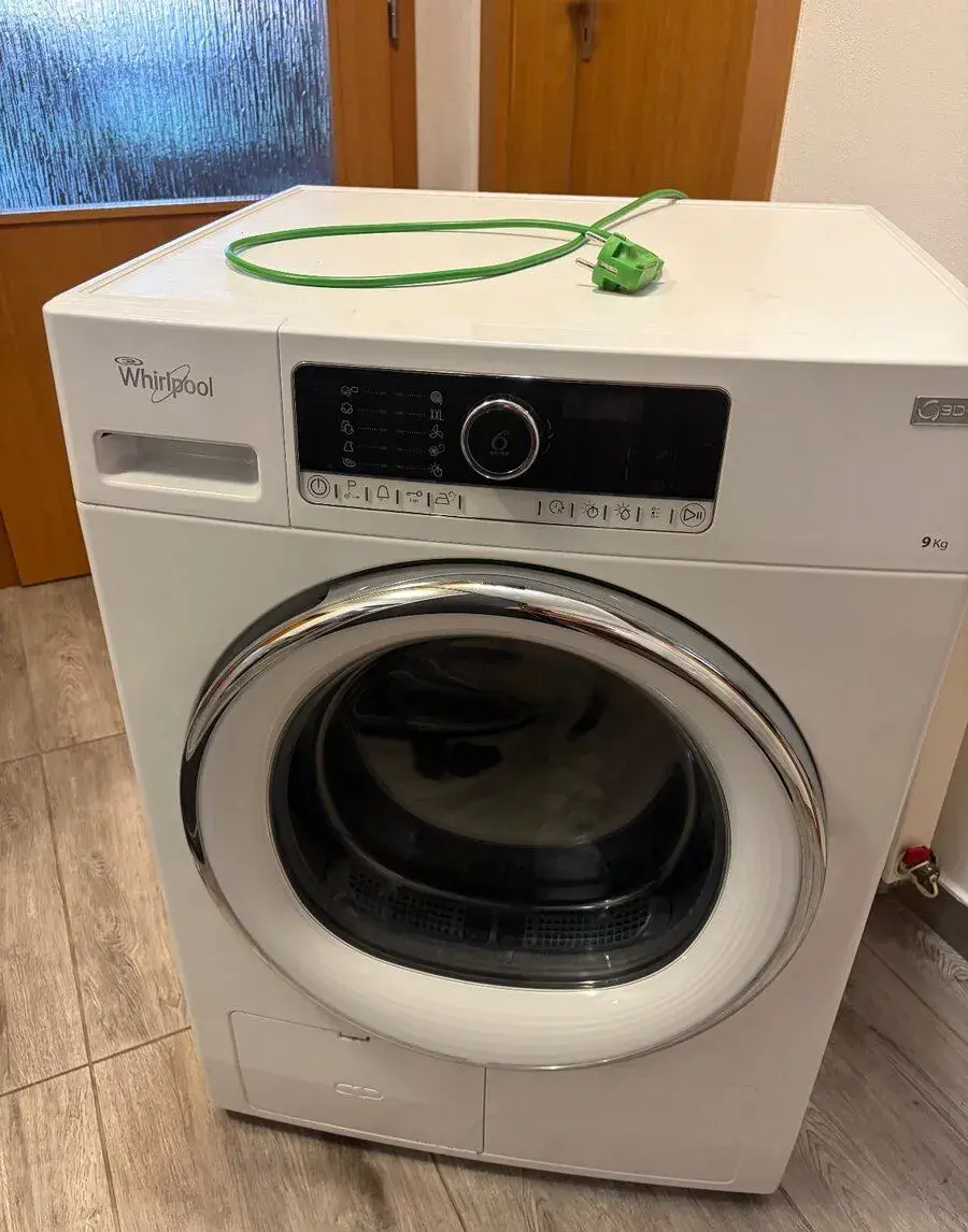 Whirpool sušičku Asi 8 let stara do posledni chvile p