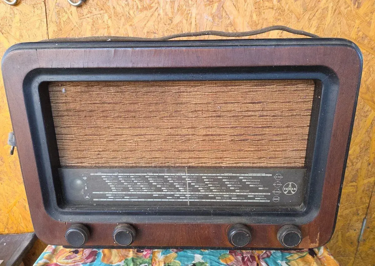 Rádio Tesla Romance