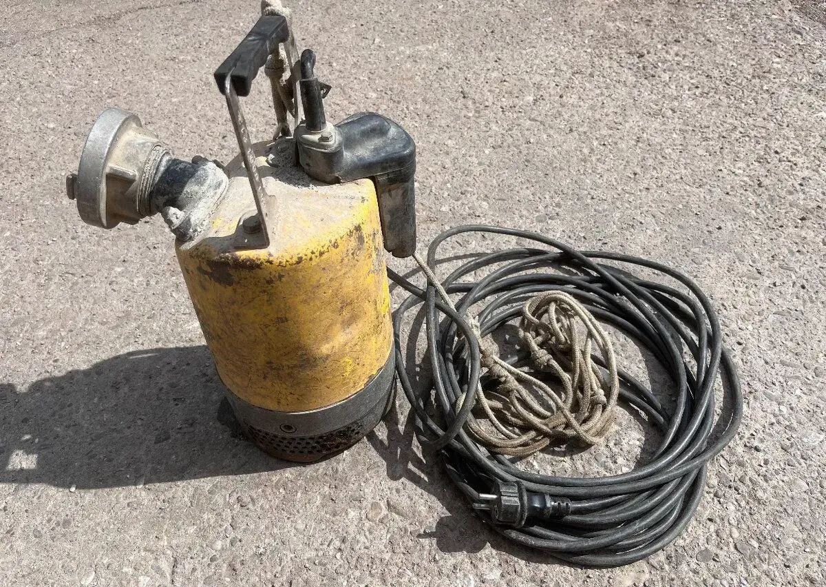 Kalové čerpadlo Wacker PSA2 800 s plovákem