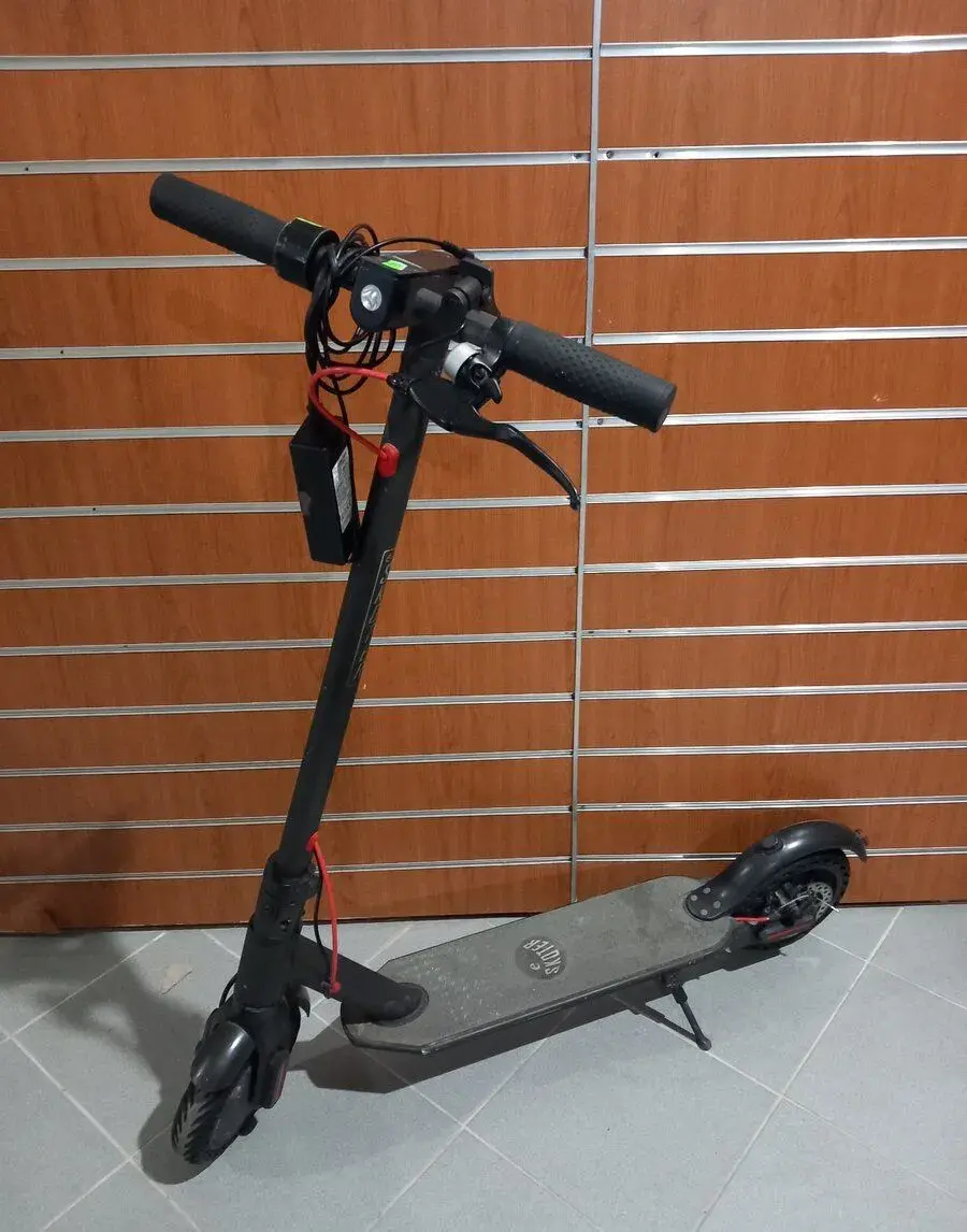 Elektrická koloběžka typu Sencor Scooter One