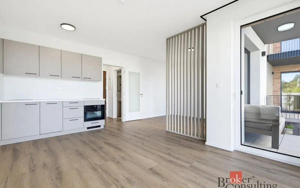 Pronájem, byty/1+kk, 35 m2, Na Střezině 1298/14, 50003 Hrade