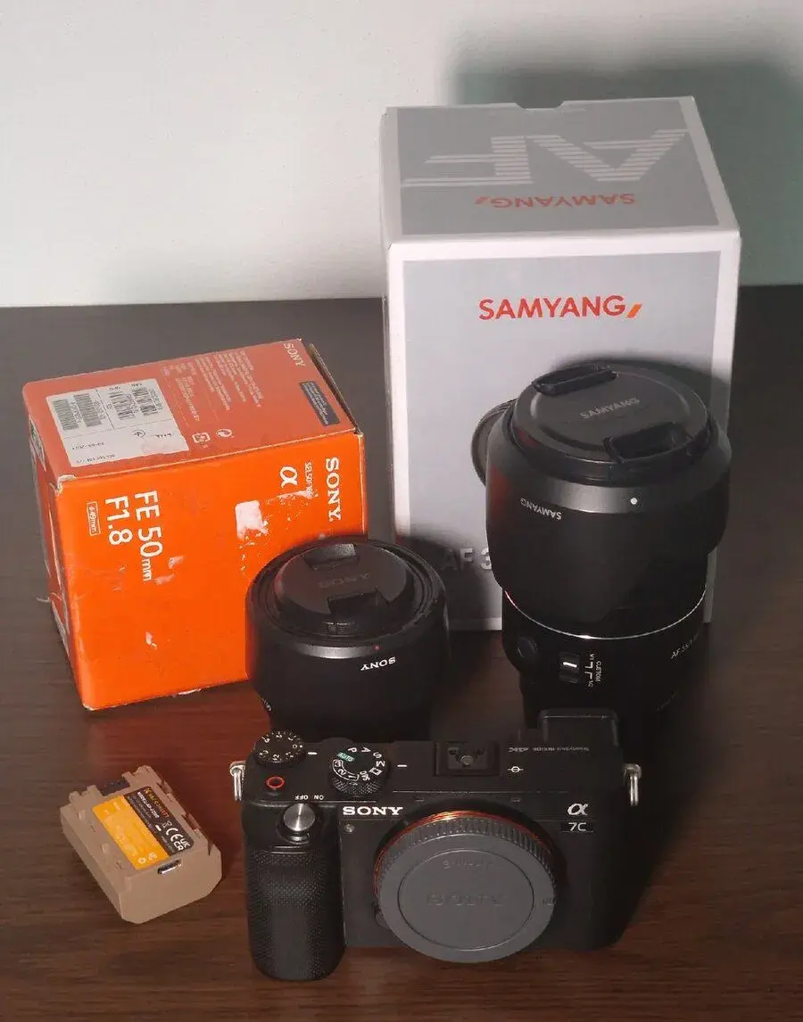 Sony A7c s objektivy