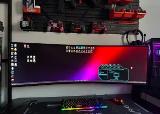 Samsung 49” QLed 144hz