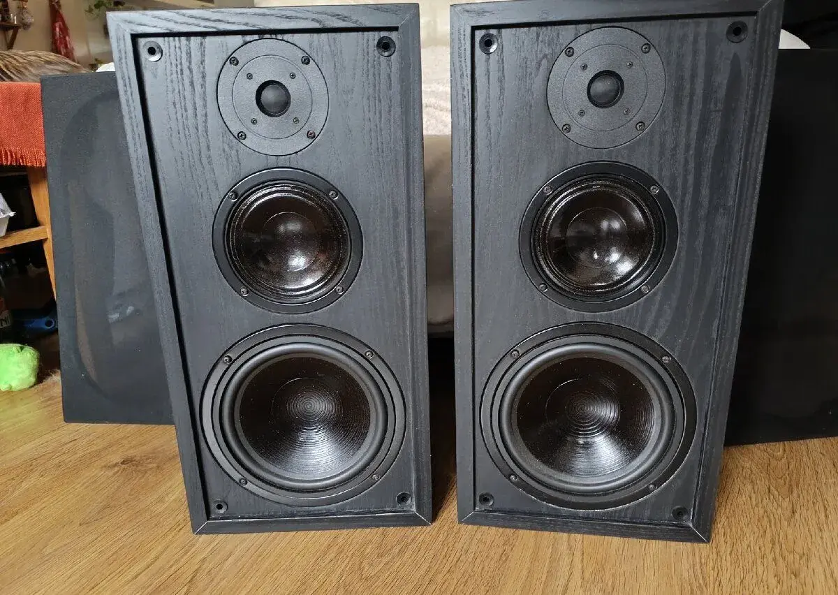 Sloupová repra Acoustic Quality AQ 130, TVM