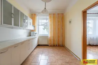 Břeclav, byt DB 3+1 95 m², sklep, v blízkosti centra - byt