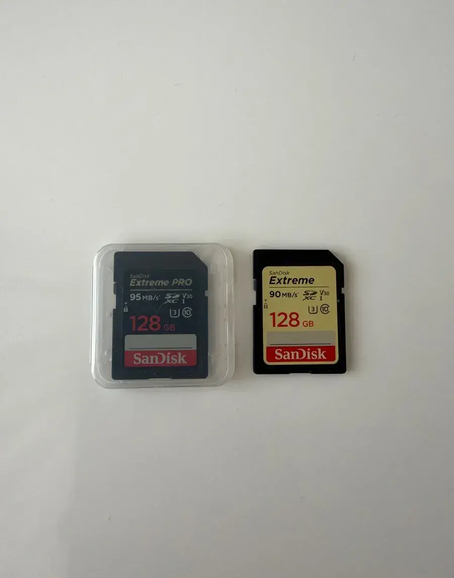2x SDXC karta SanDisk 128 GB (Extreme PRO + Extreme)