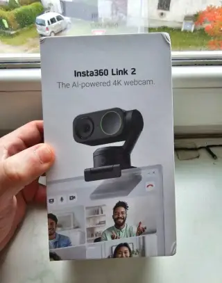 Insta360 Link 2 – 4K AI webkamera s gimbalem, kompletní